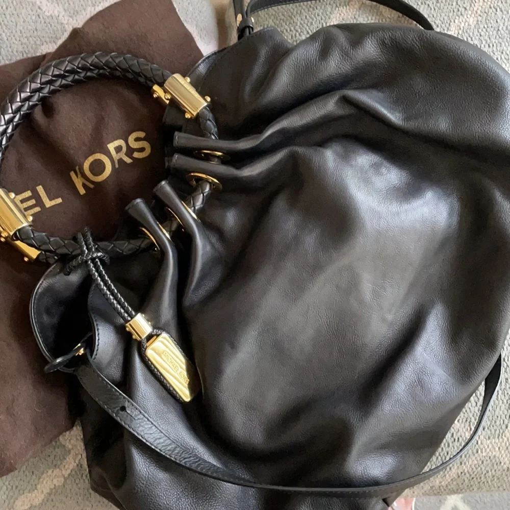 Michael Kors Collection Handbag in Black Leather - Picture 10 of 17